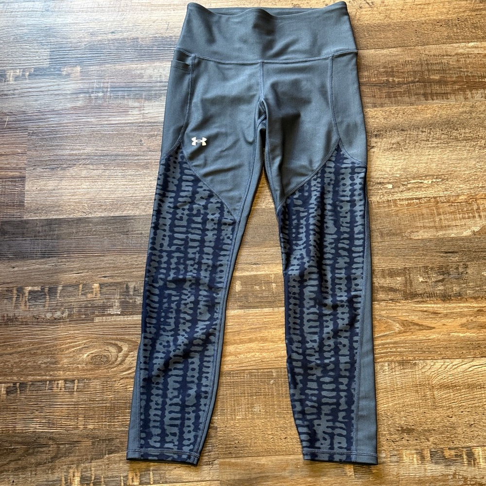 Under Armour Leggings with Navy Patterned Panels size S